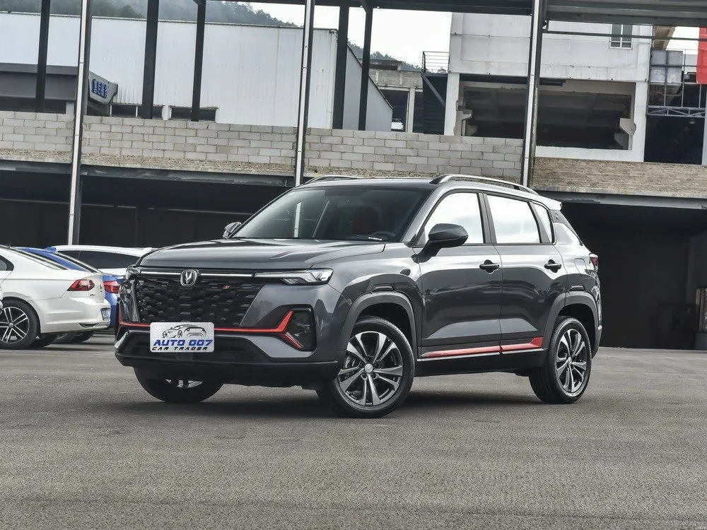 Changan CS35 Plus Бензиновый автомобиль