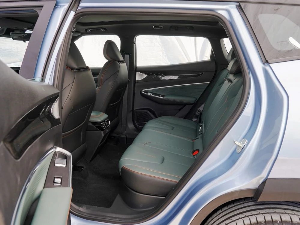 Geely Atlas reviews